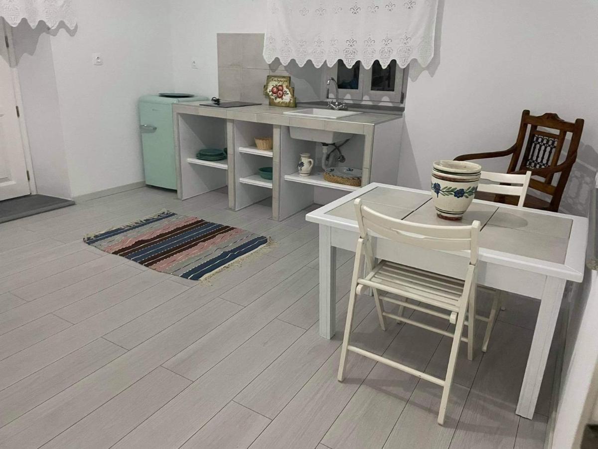 Anneta'S Suite Agia Marina  Exterior foto